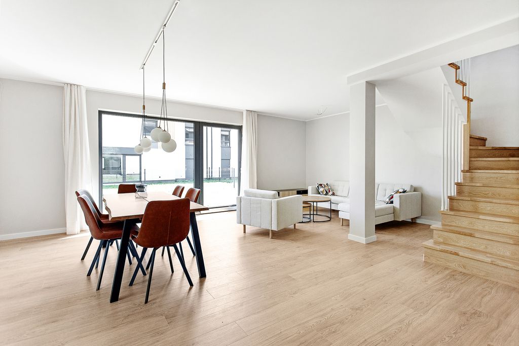 Zamknięte osiedle w pobliżu Rezerwatu Przyrody