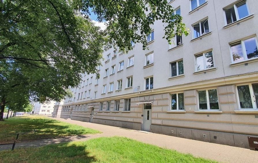 Świetnie skomunikowane – 2 pok. z oddzieln kuchnią