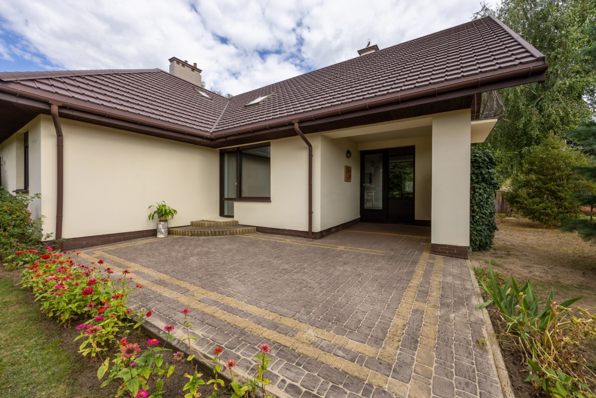 Piękny 180 metrowy dom w zabudowie bliźniaczej