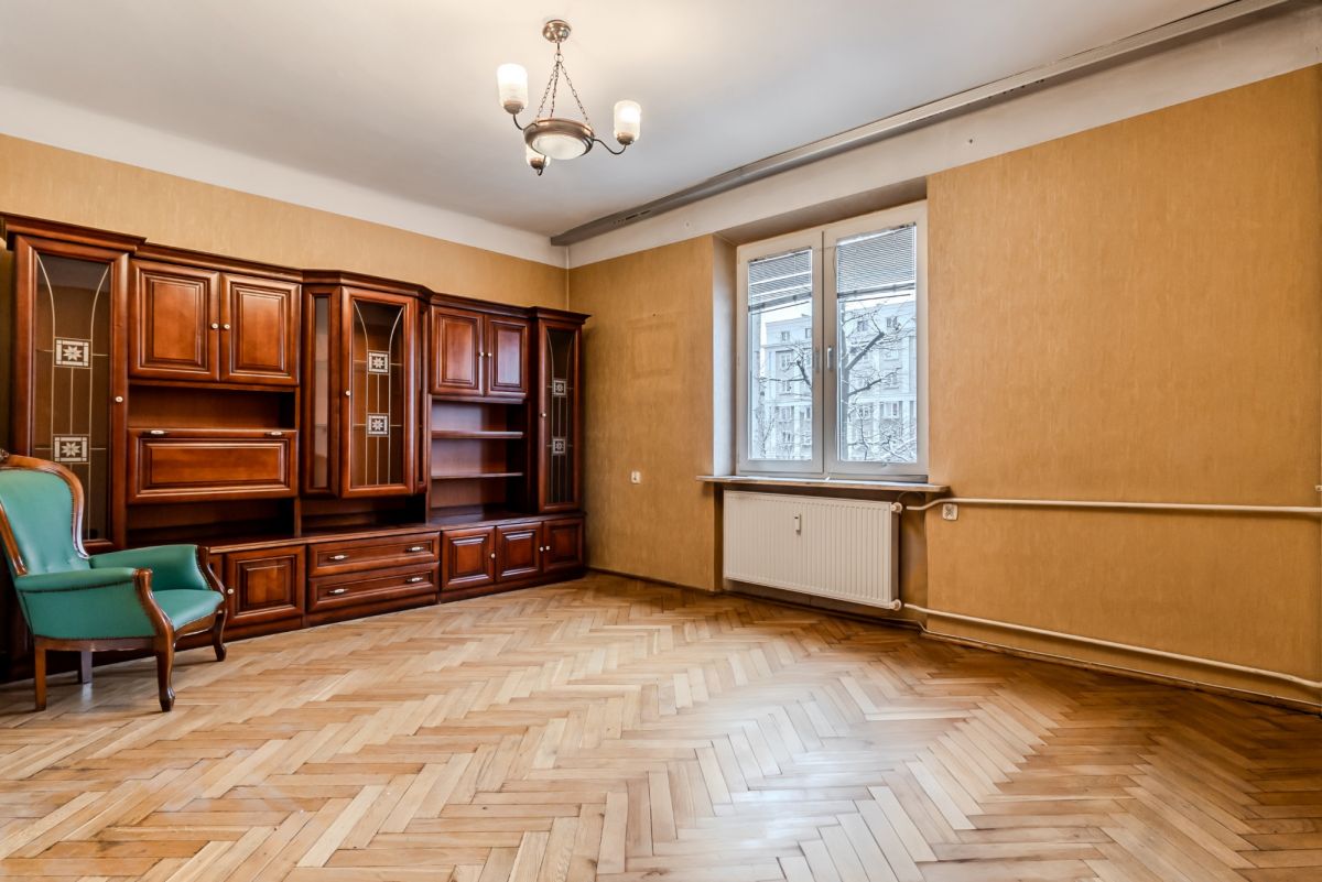 śródmieście, osobna kuchnia, po część. remoncie