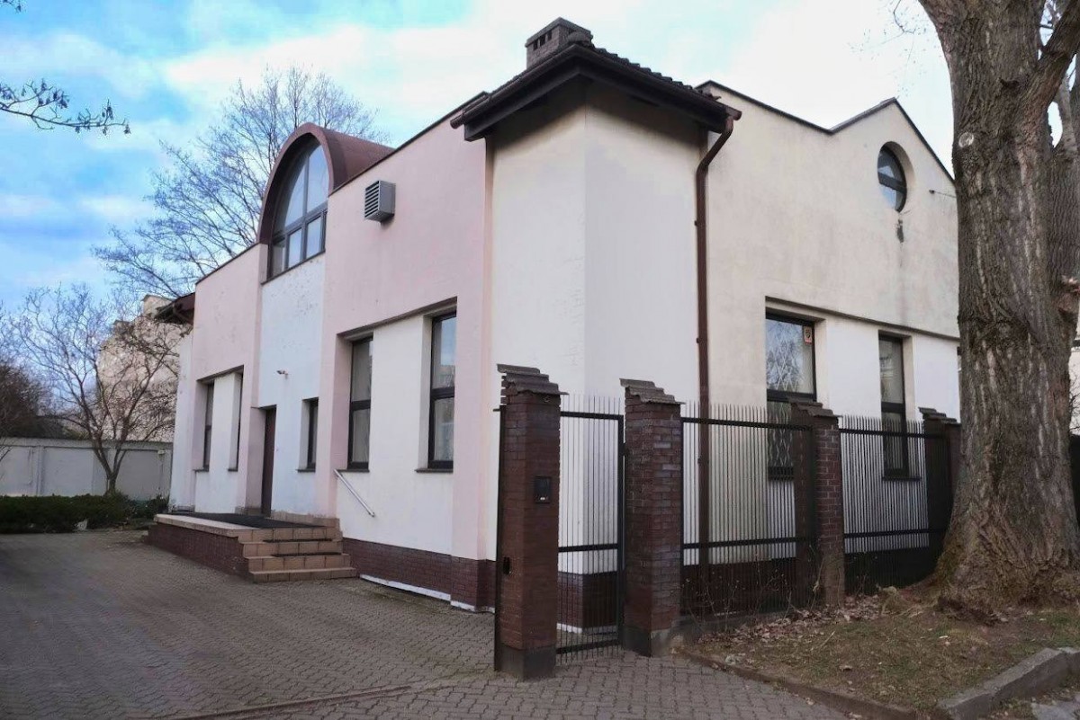 Trzykondygnacyjny Budynek 507 m² – Atrakcyjna Cena