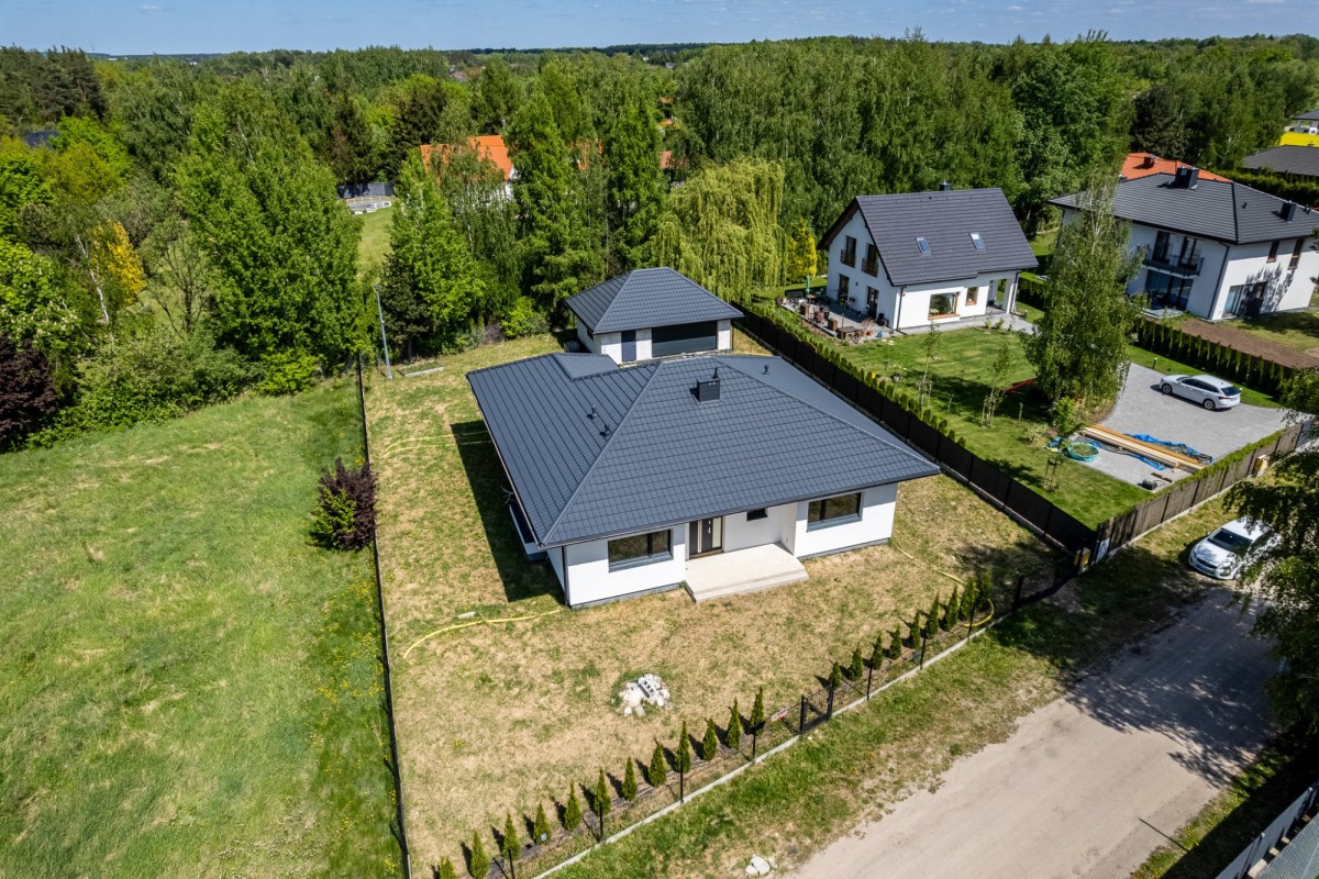 Funkcjonalny dom, Działka 1300m2, Duży garaż!