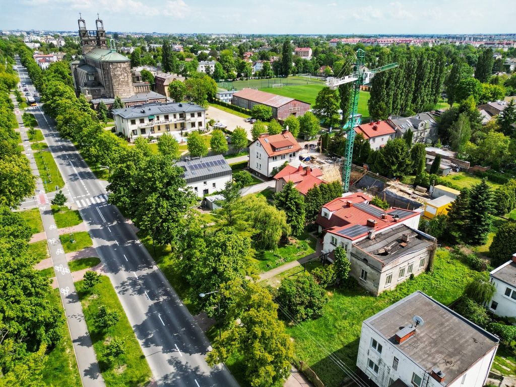 Wąska działka budowlana, bardzo dobra cena