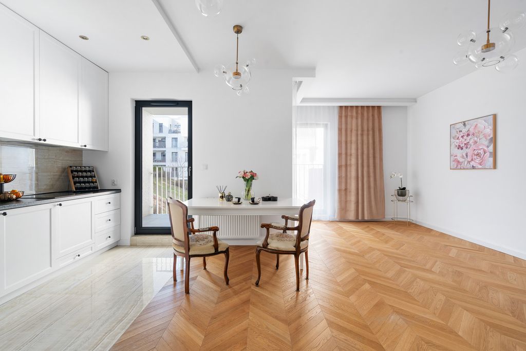 To jest To – Dwustronny Apartament i Jakość