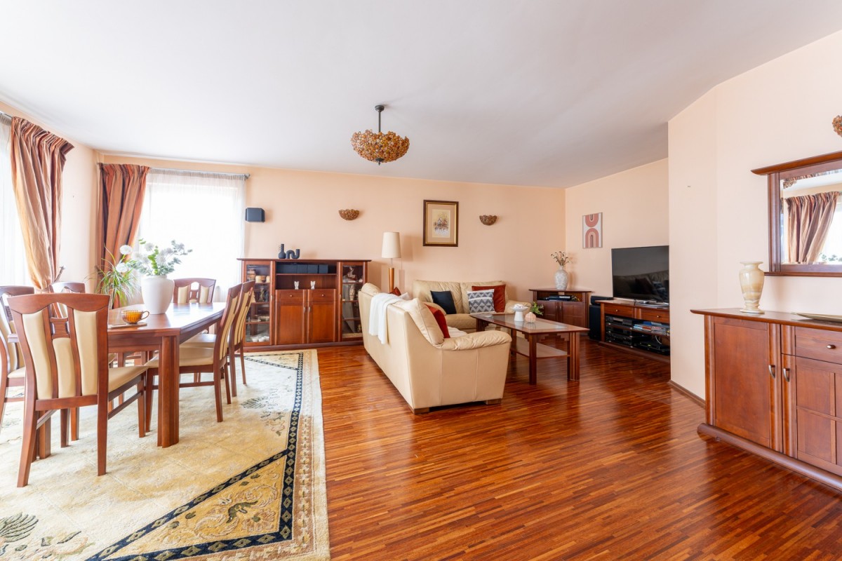 Apartament 128 m2 w sąsiedztwie Lasu Kabackiego