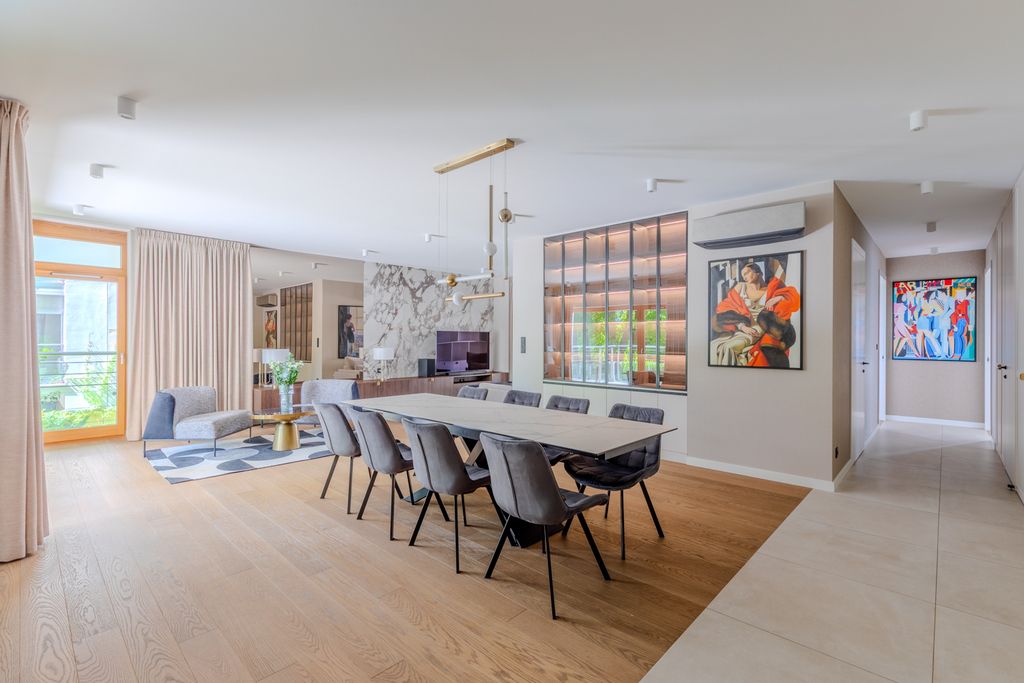 Luksusowy, przestronny apartament  – Eko – Park
