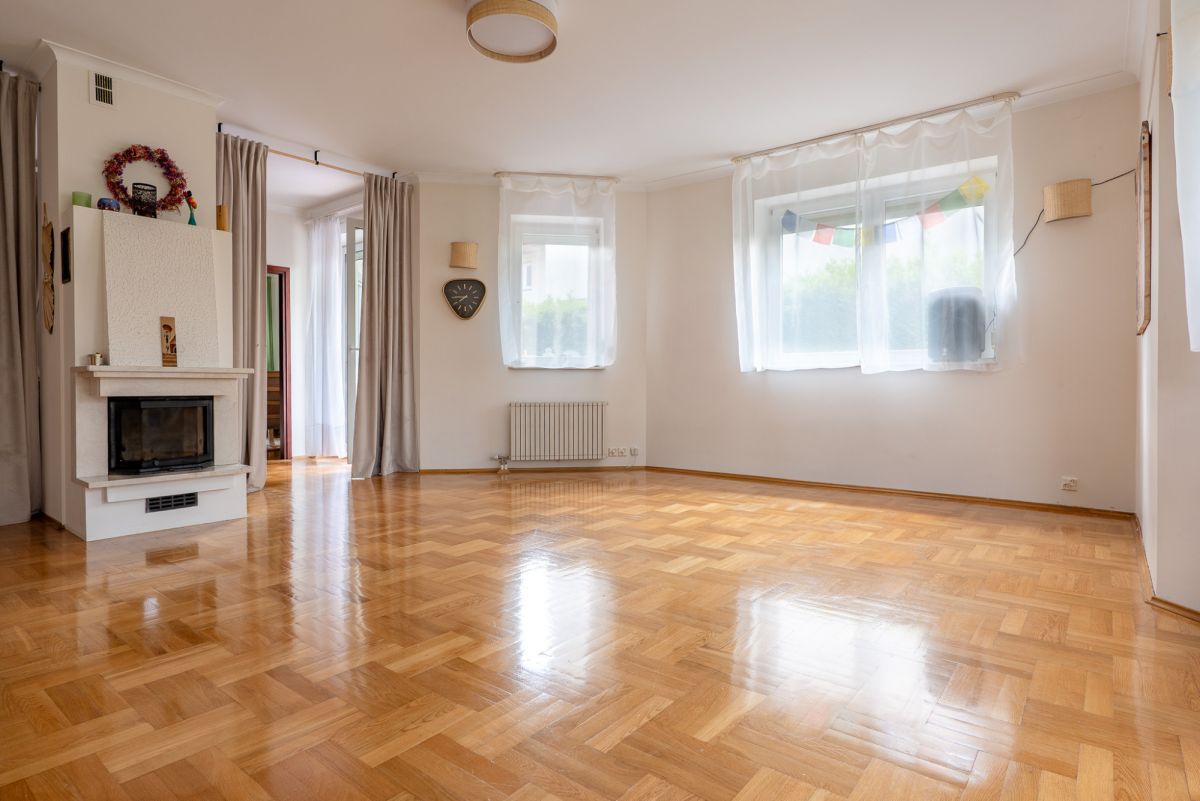 Dom na biuro| 300 m²| Garaż| Blisko metra