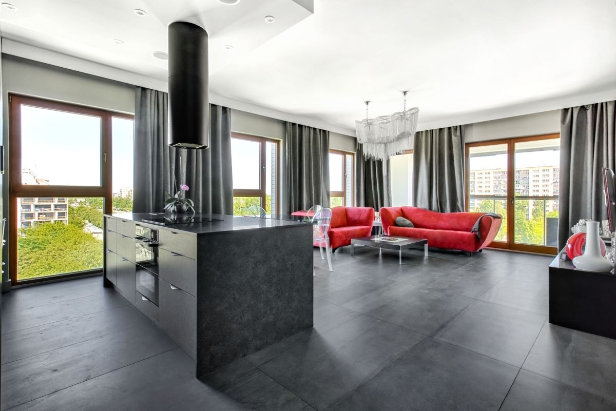 Przestronny apartament z loggią na Mokotowie