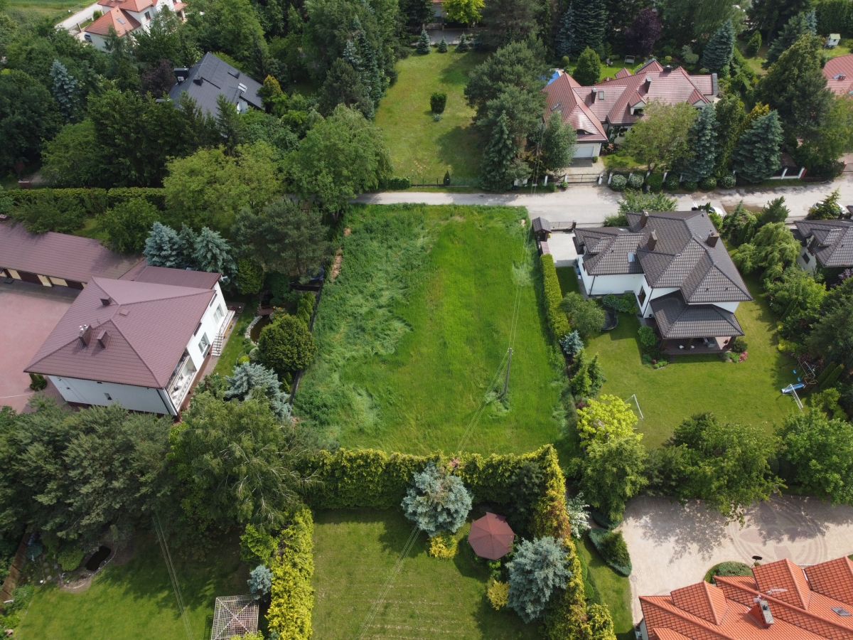 Urokliwie położona działka pod dom jednorodzinny