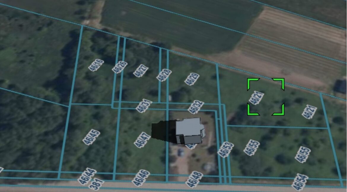 3824552