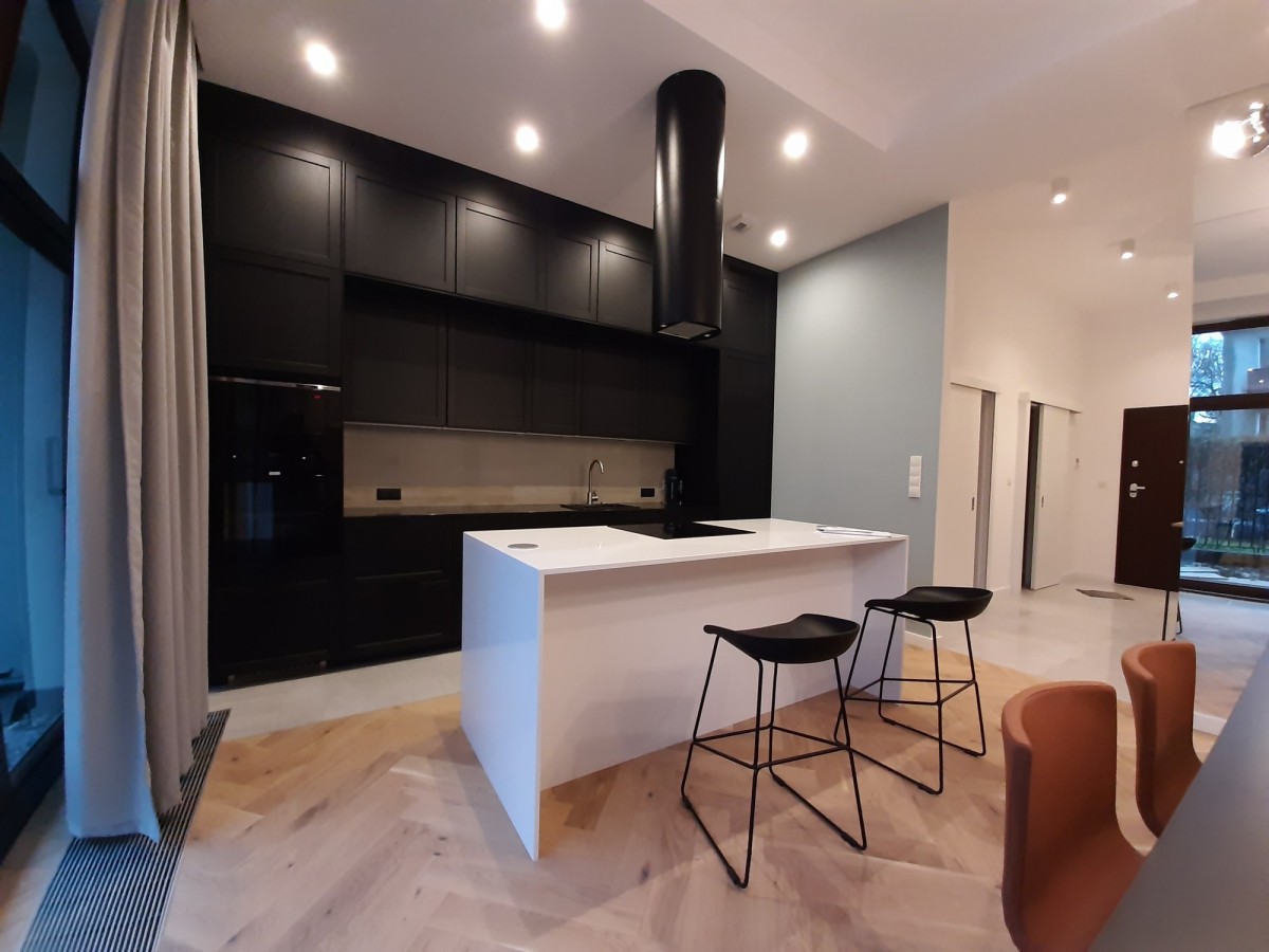 Luksusowy apartament z własnym ogródkiem