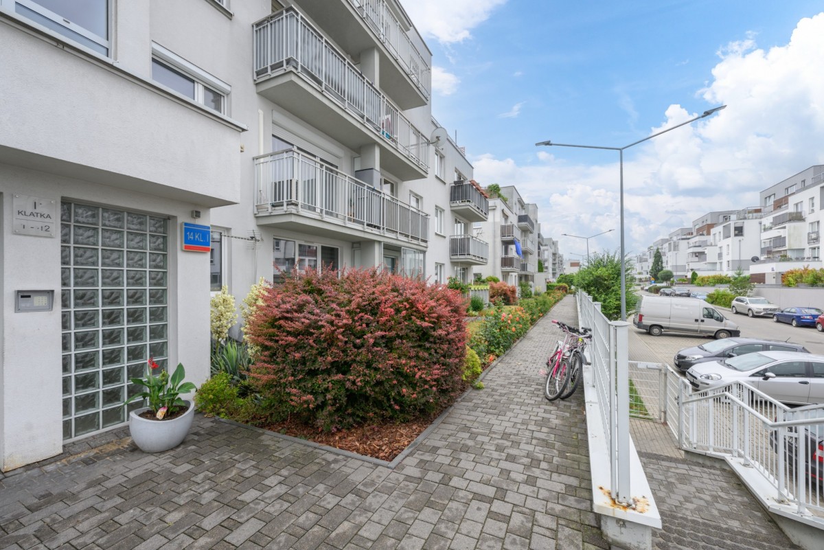 3-pokojowe mieszkanie z balkonem i parkingiem