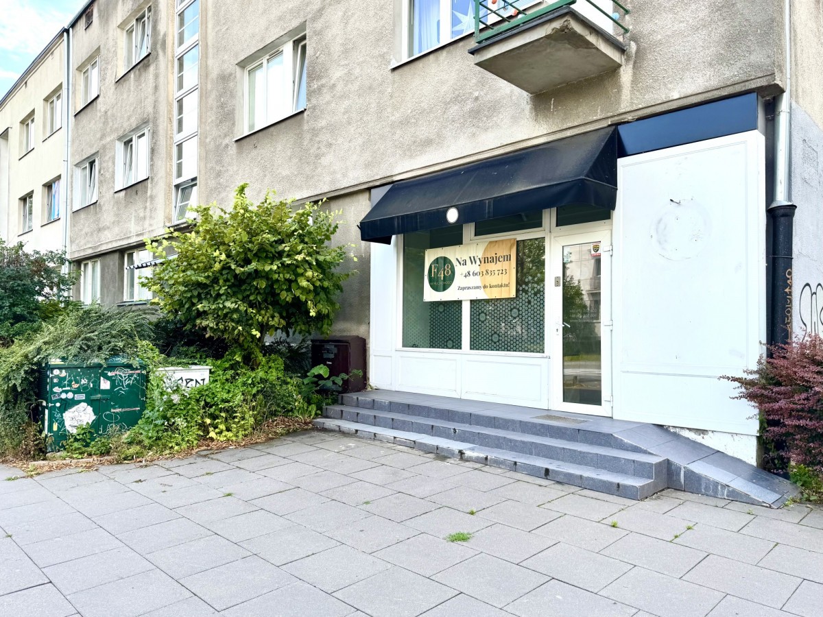 Lokal Usługowy z Witryną na Saskiej Kępie, Pryska