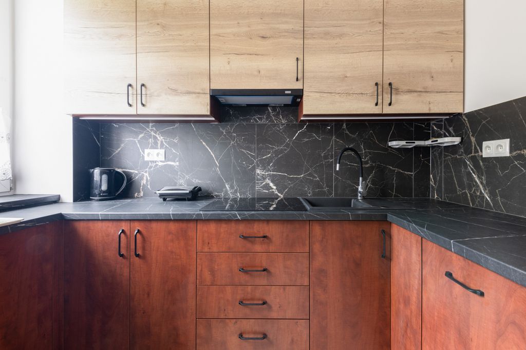 Małe przytulne mieszkanie przy parku