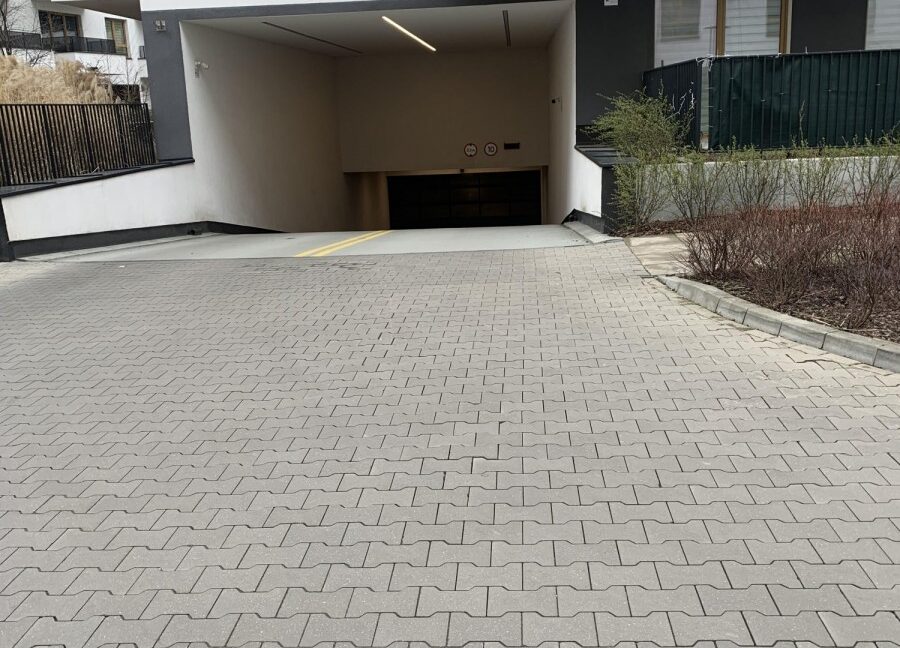 23521417