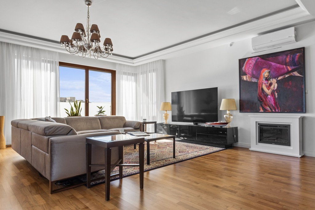Penthouse 150m2, taras 150m2, Sarmacka, Wilanów