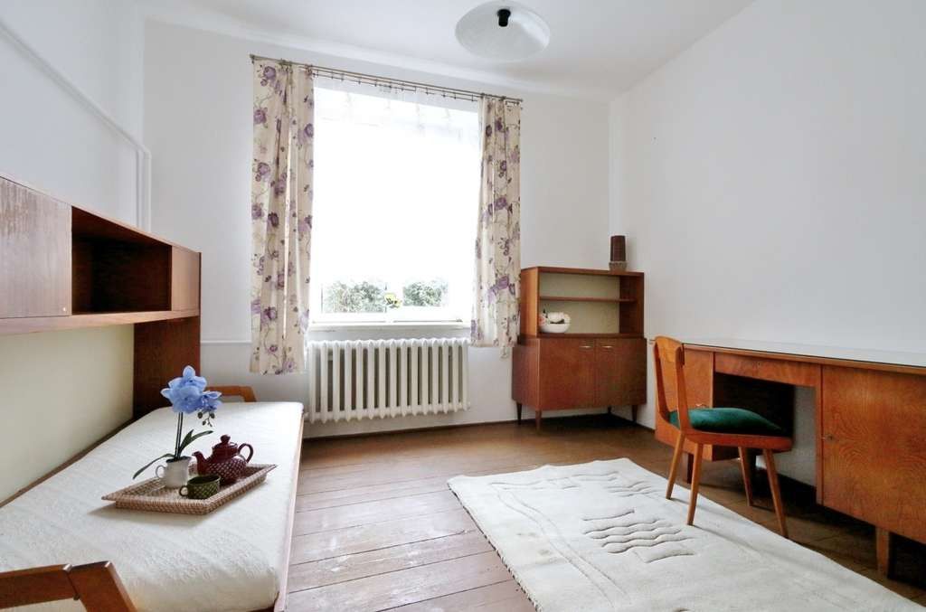 Dom do remomtu na działce 625 m2 na Zaciszu