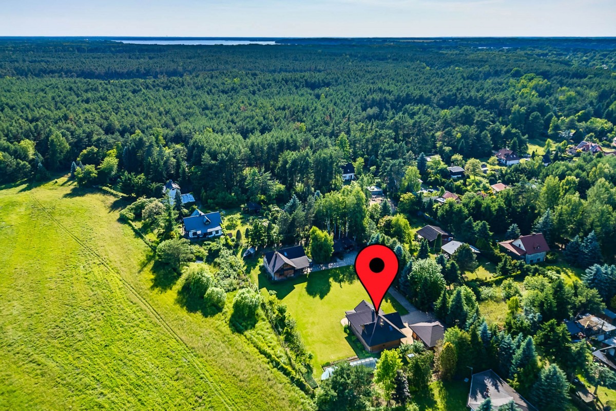 Dom z bala, w zgodzie z naturą