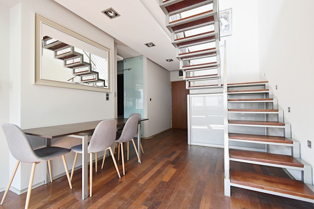 Dwupoziomowy apartament na Sadybie