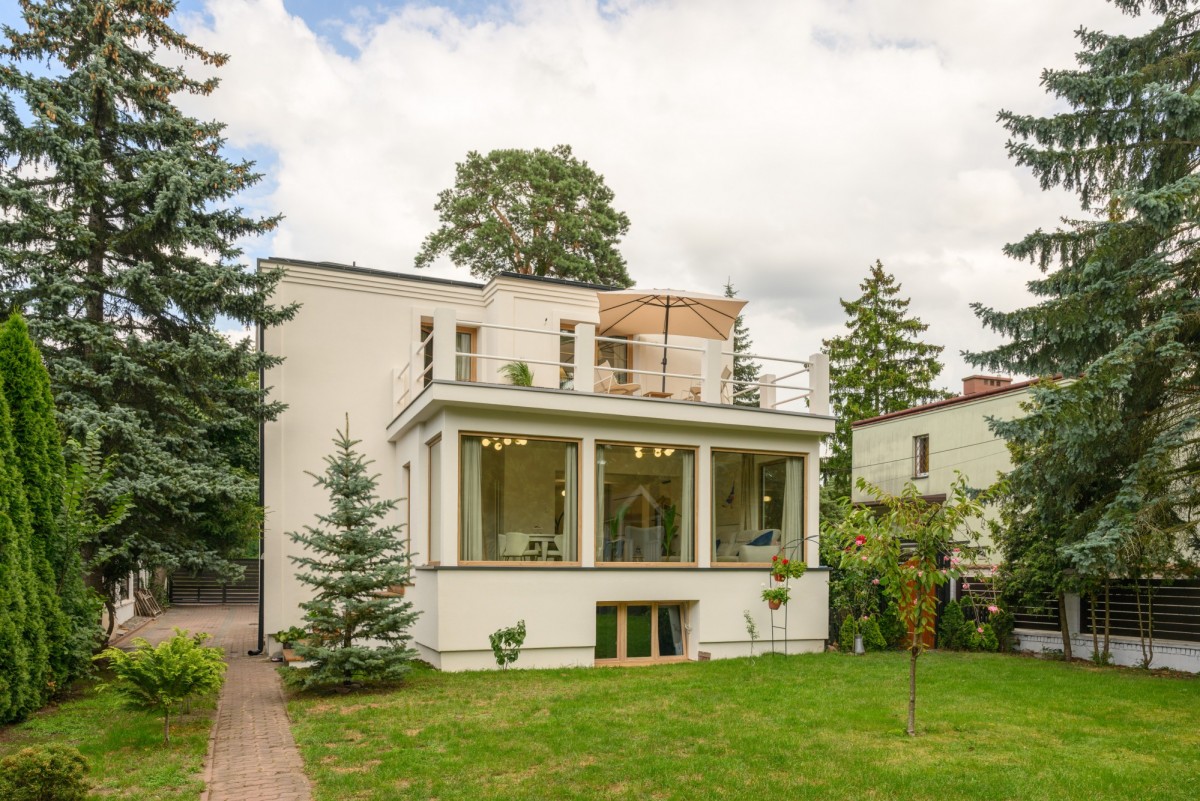 Modernistyczna Willa w Aninie