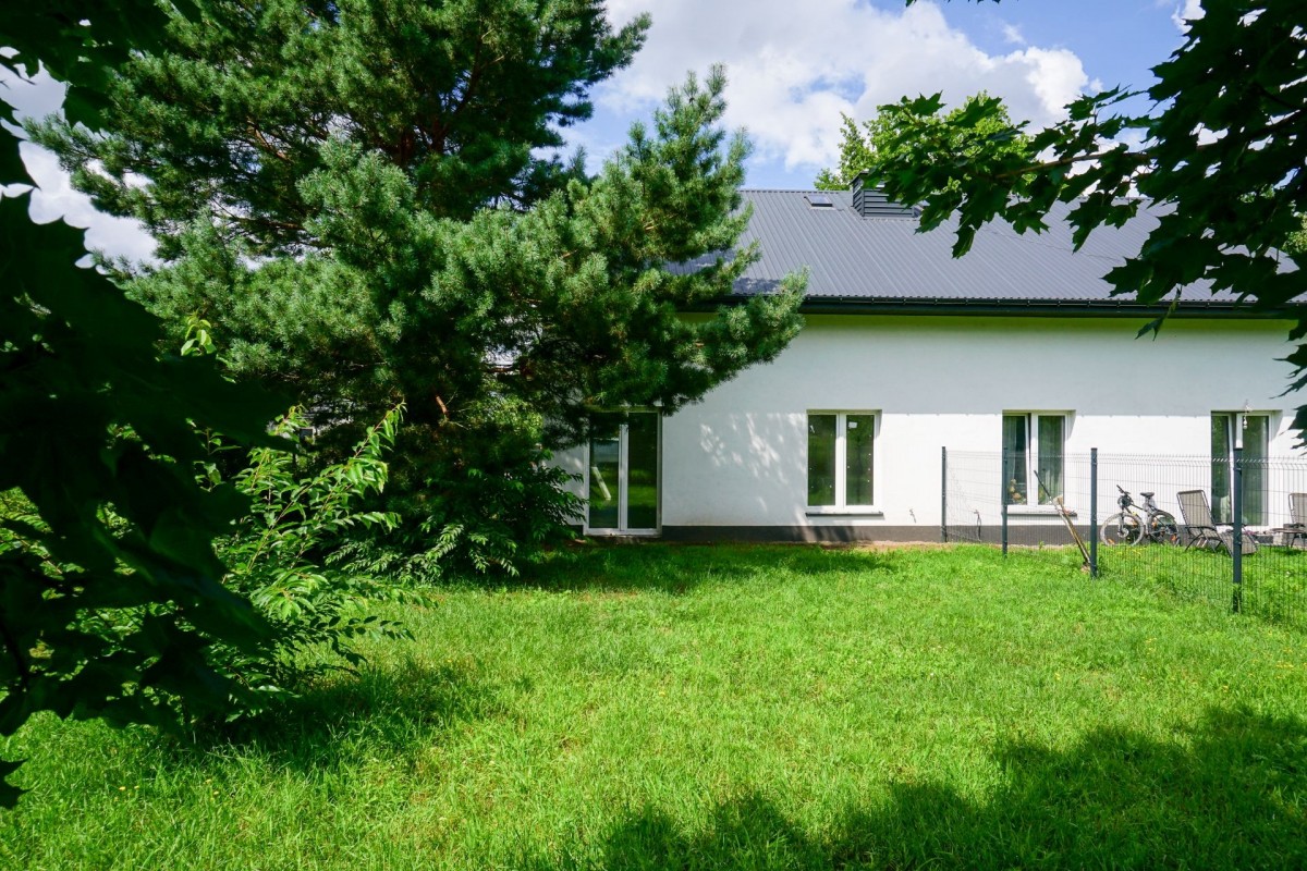 Pół bliźniaka – 104m2 na działce 500m2