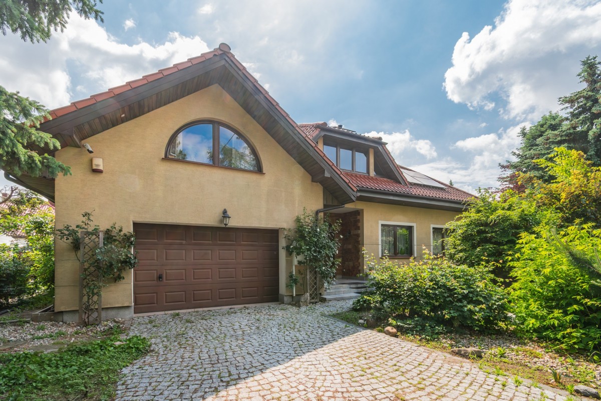 Wolnostojąca, ergonomiczna rezydencja na Włochach