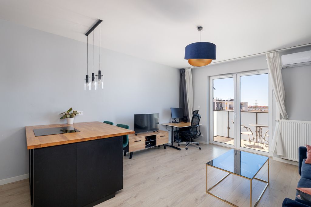 43 mkw, 2 pokoje, balkon  garaż /Zieleń i spokój