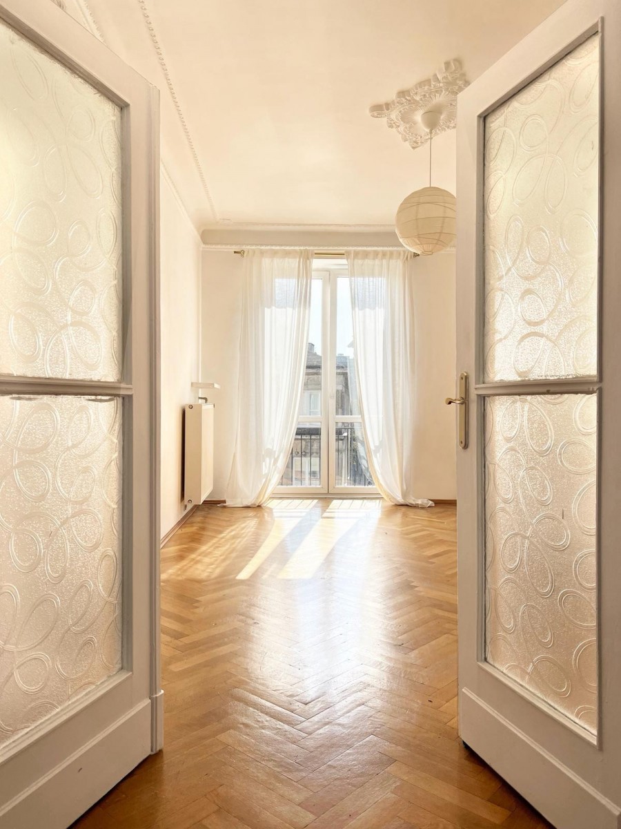 3 pokoje 69 m² – ul. Piękna przy Placu Konstytucji