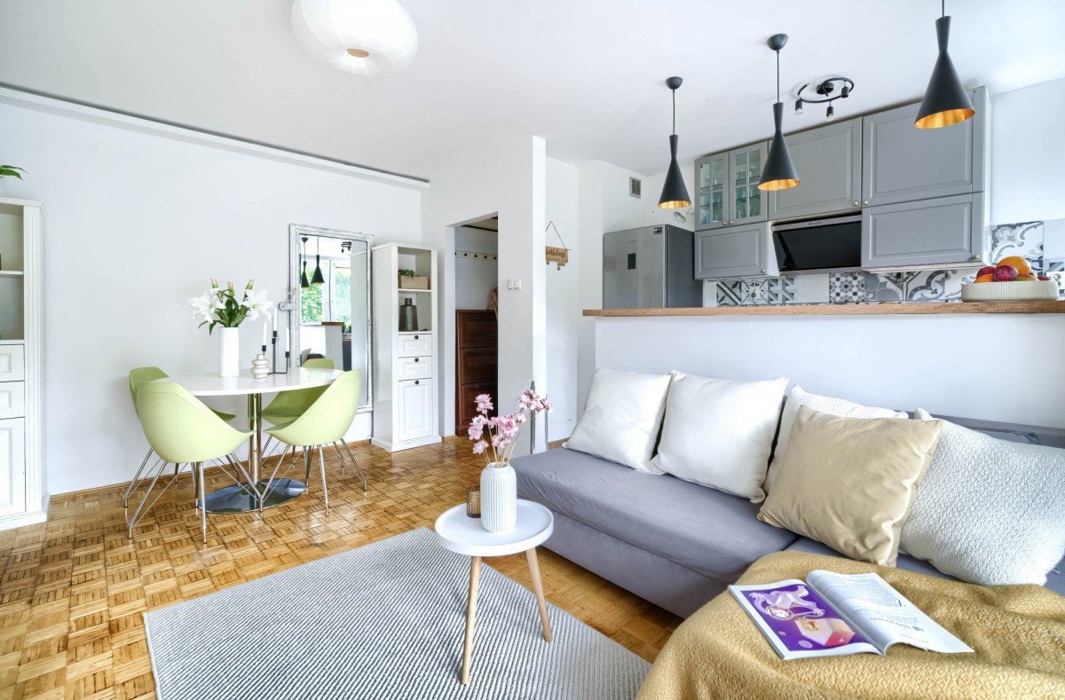 Stary Żoliborz, 3 pokoje, 2 balkony 47 m2