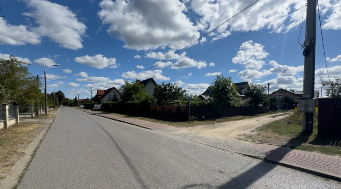 24153652