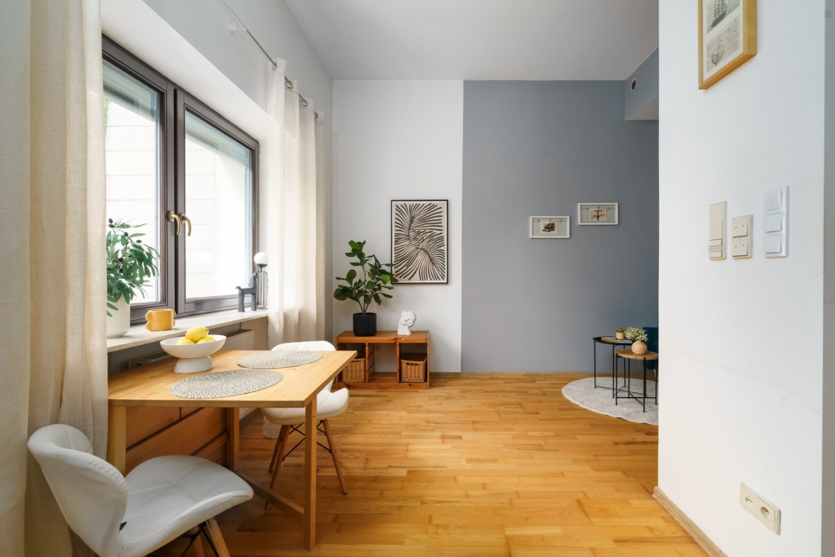 Blisko centrum|Park i jezioro|Garaż|wysokie wnętrz