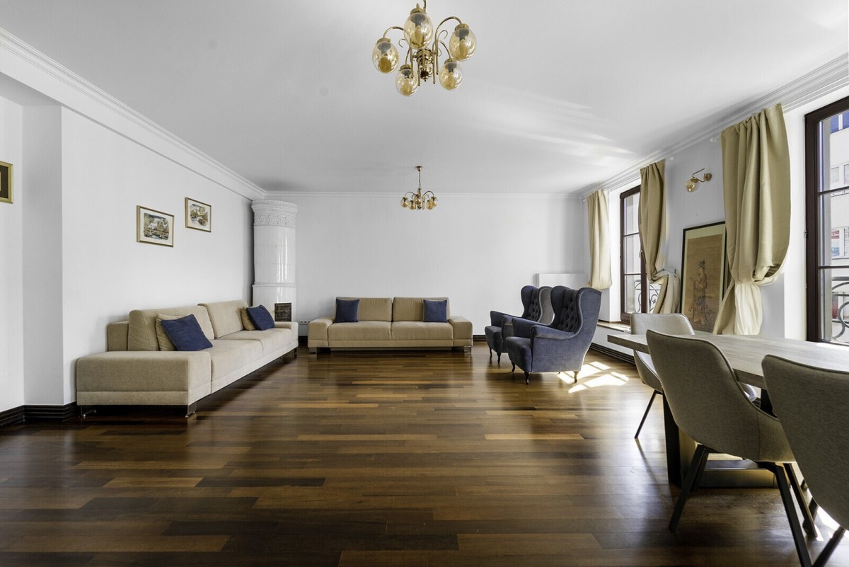 Apartament w kamienicy | Ścisłe centrum