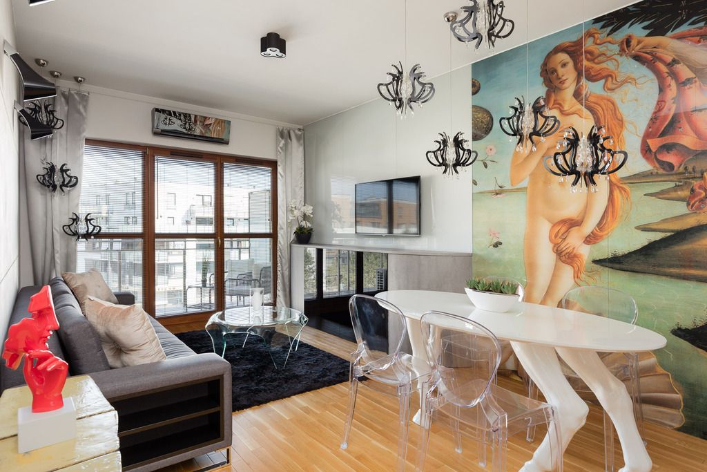 Wysoki standard  2 garaże  komórka  Duży balkon
