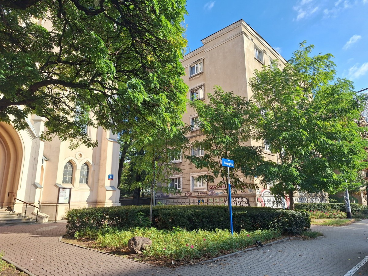 Do remontu 2 pokoje przy Pl. Bankowym