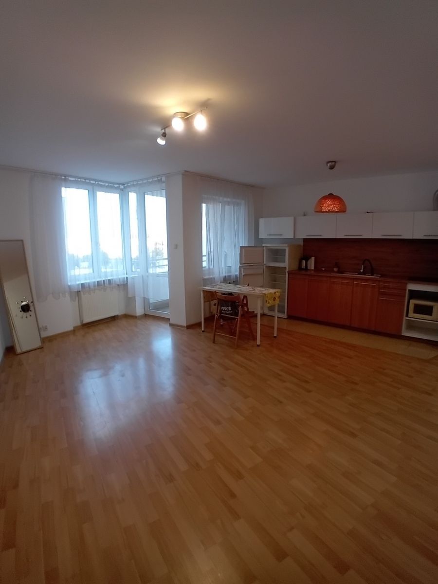 Duża kawalerka ,- możliwość 2 pokoi Natolin