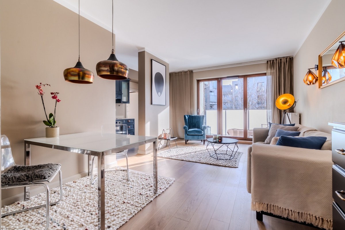 B.komfortowe, ciche , widne 3-pok. w Miasteczku W