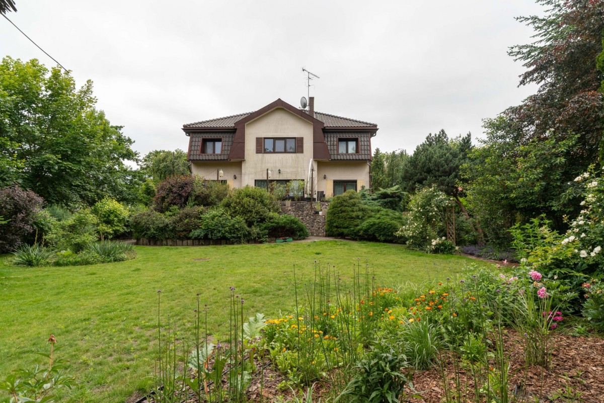 Dom z ogrodem, sauna, Bobrowiec / Piaseczno