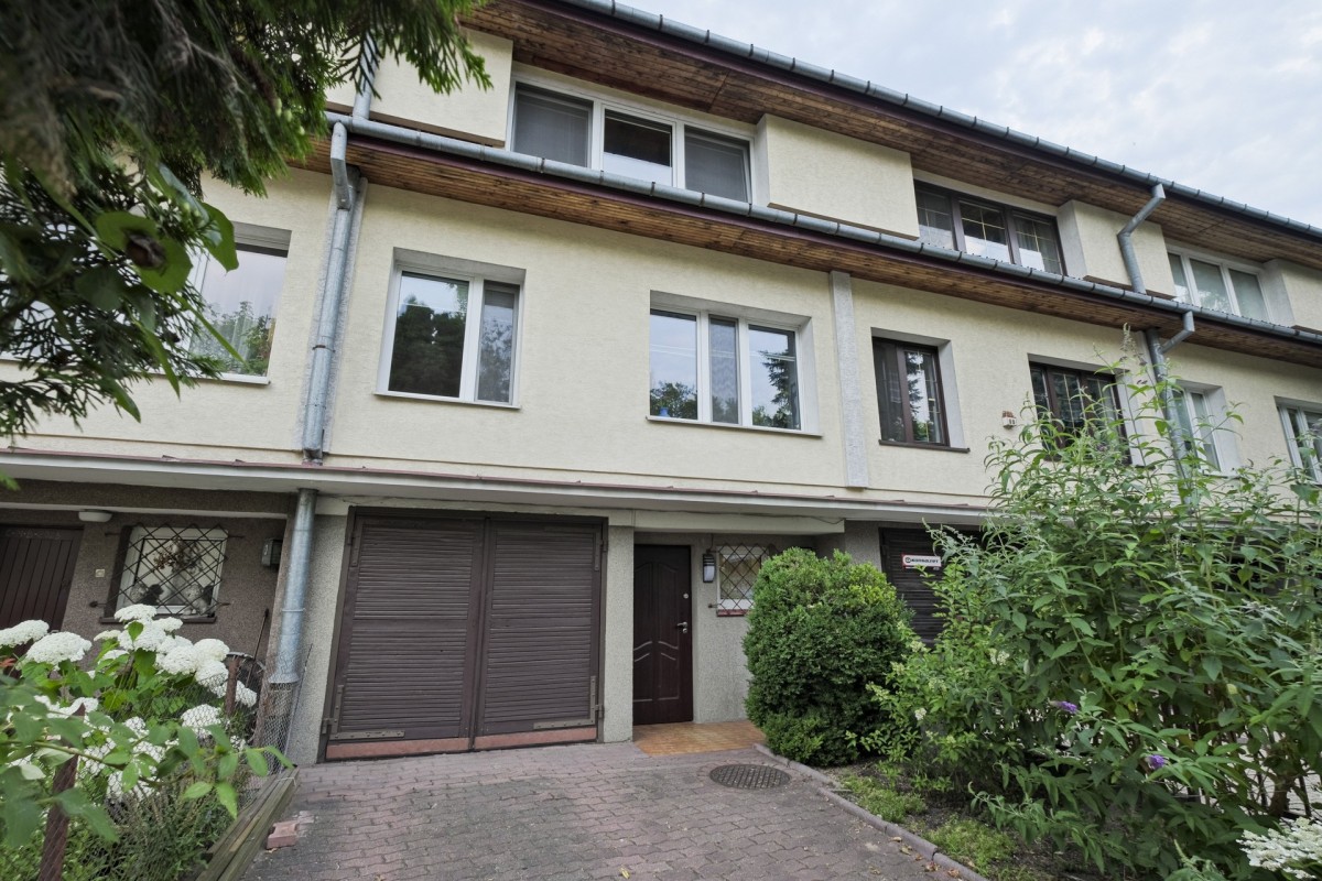 Segment w cichej części Ursynowa