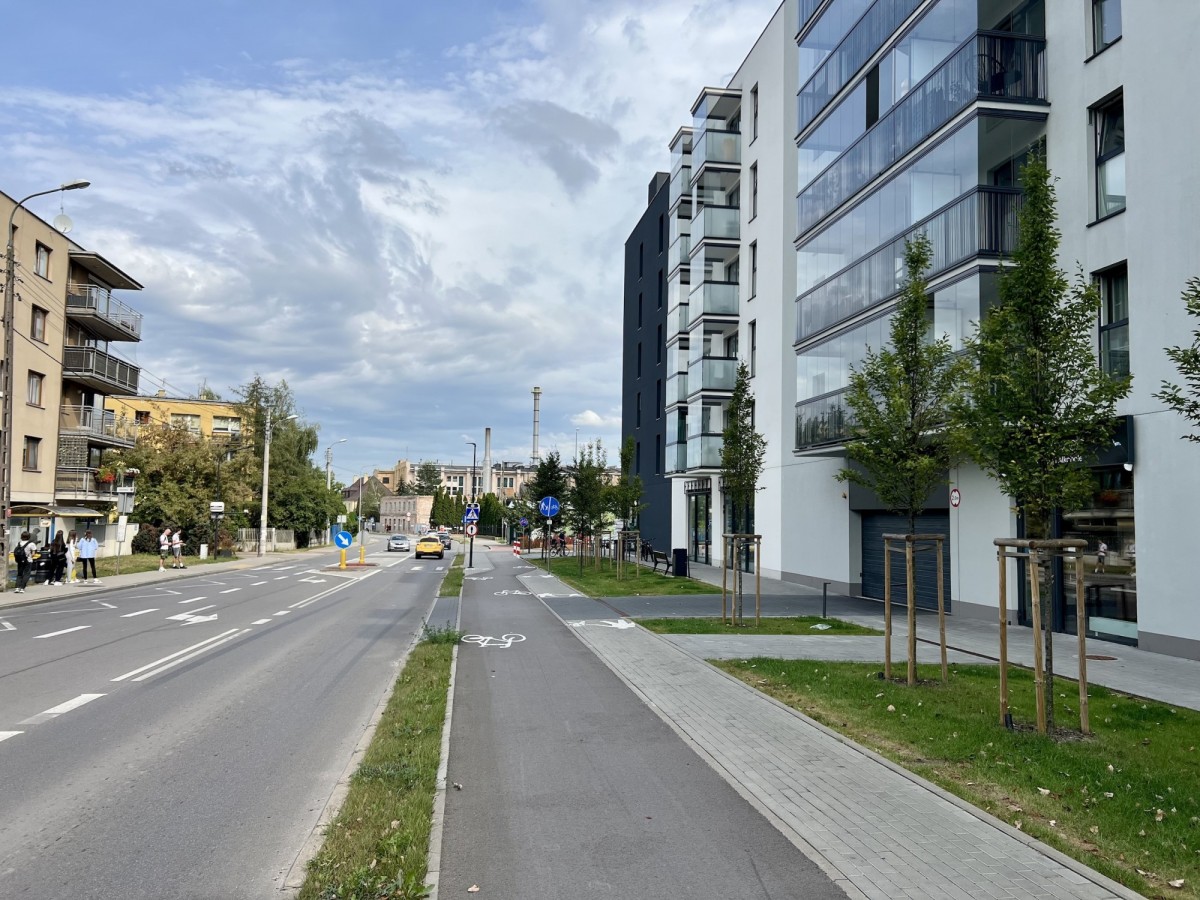 PRUSZKÓW koło SKM, parking, Żabka 0% PROWIZJI