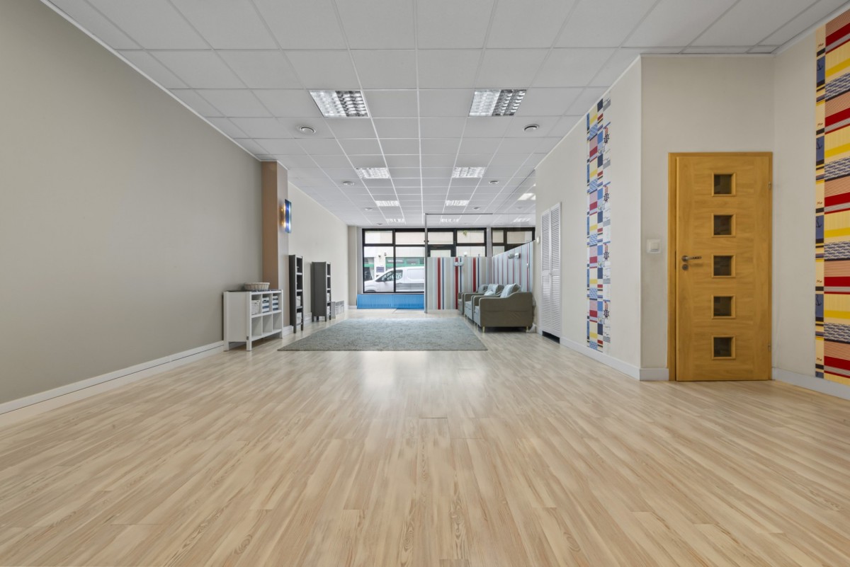 Świetny Lokal – Przedszkole / Handel / Usługi