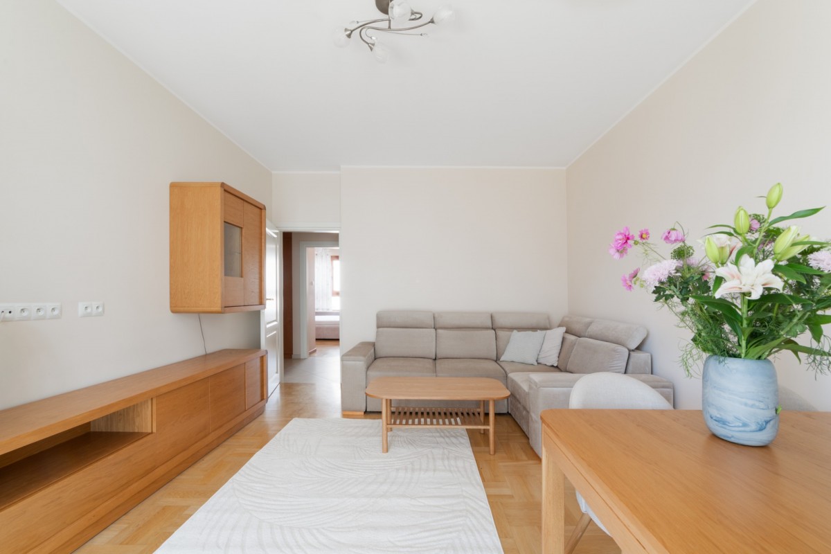 Komfortowe mieszkanie z balkonem