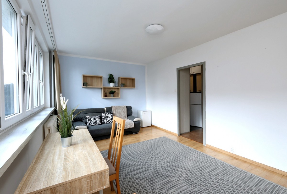 Umeblowana kawalerka  na Bielanach