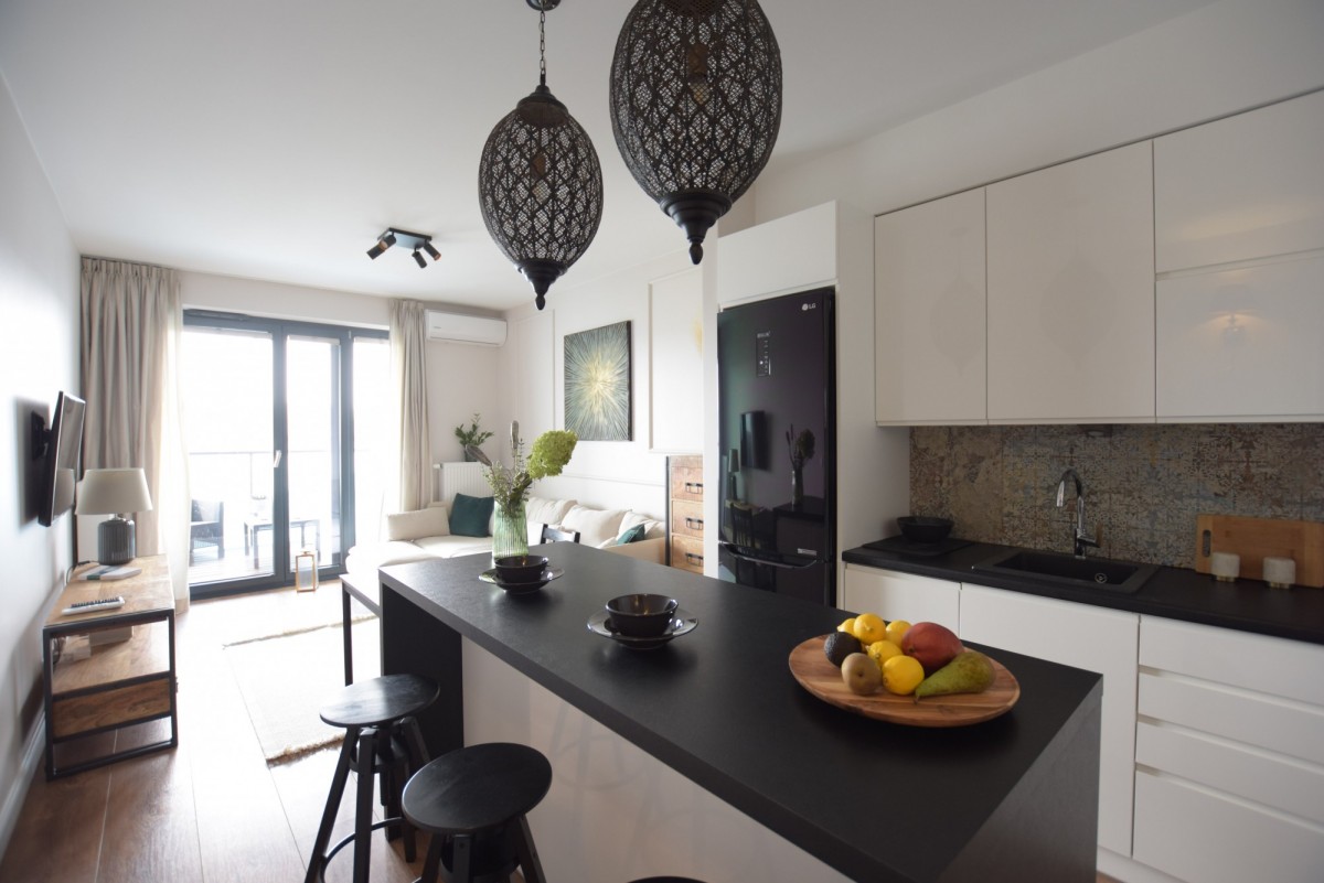 Mokotów Al. Sikorskiego 9 –  3 pokoje 67 m2 garaż