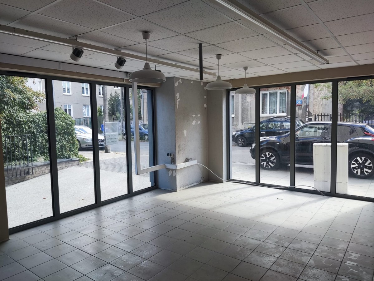 ⭐⭐⭐ Narożny lokal z witrynami od ulicy ⭐⭐⭐