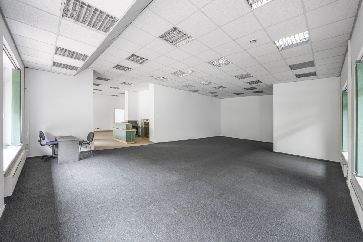 Przestronne wnętrze | Wysoki sufit