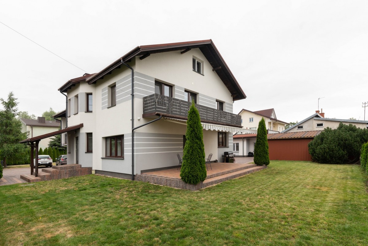 KOBYŁKA – SPRZEDAM DOM WOLNOSTOJĄCY