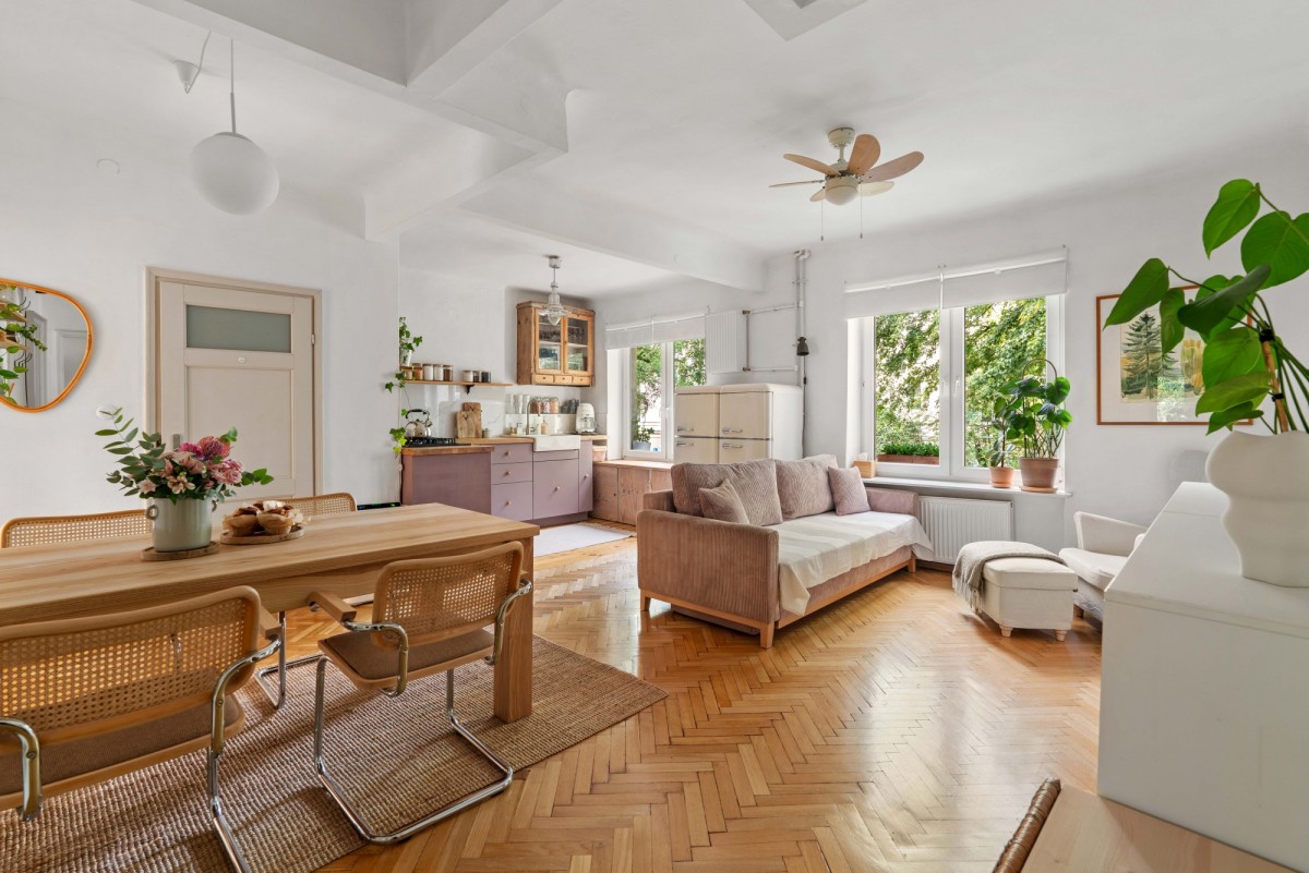 Wyjątkowy Apartament na Starych Bielanach: Oaza Ci