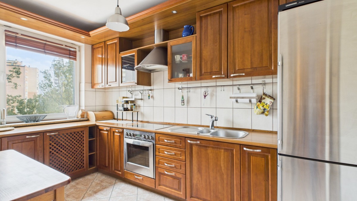 Jasne mieszkanie dla rodziny – 3 – 4 pokoje I gara