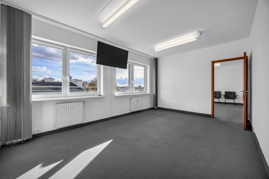 Do wynajęcia lokal biurowy – Mokotów, ul. Różana!