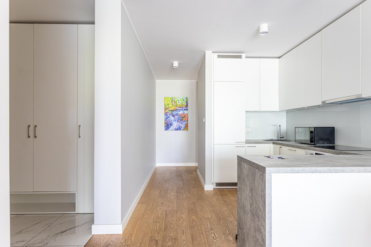 Trzypokojowe mieszkanie przy metrze Szwedzka